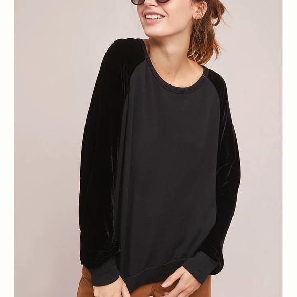 Anthropologie Tops - Anthropologie Velvet by Graham and Spencer Sweatshirt